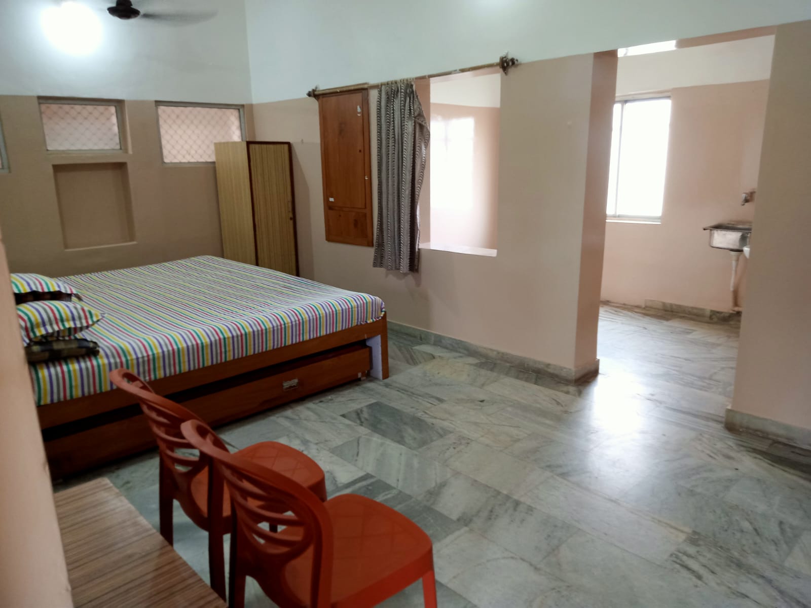 Non AC Triple Bedrooms - Kali Dham Guest House Puri